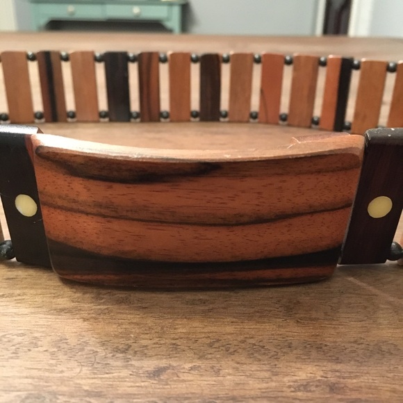 VINTAGE Wooden Belt - Picture 3 of 5